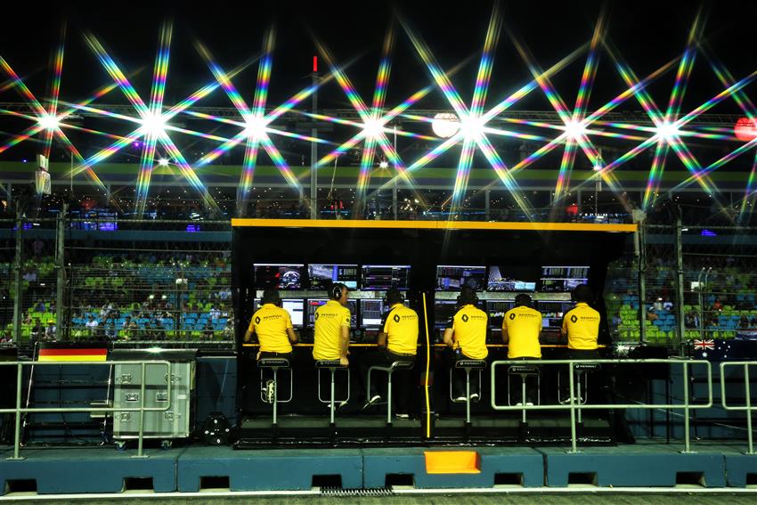 Dazzling pit wall